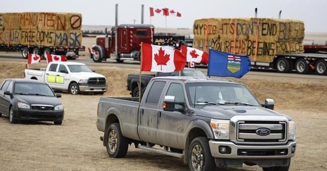 Female Mountie accused at trial of flirting to obtain information at Coutts blockade - Vimarsana News