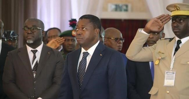 West Africa bloc lifts coup sanctions on Niger in a new push for dialogue to resolve tensions - Vimarsana News