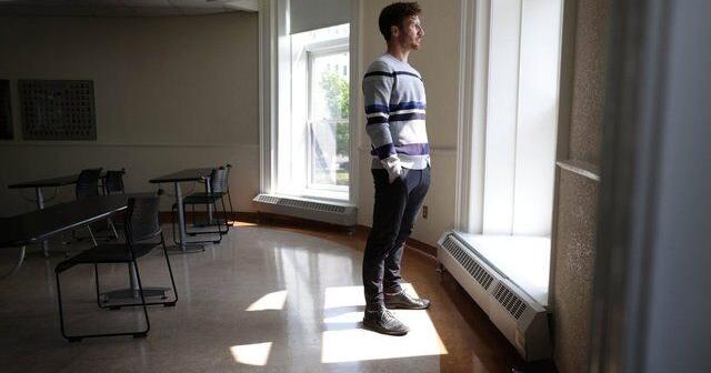 AI literacy course mandatory at University of Winnipeg Collegiate