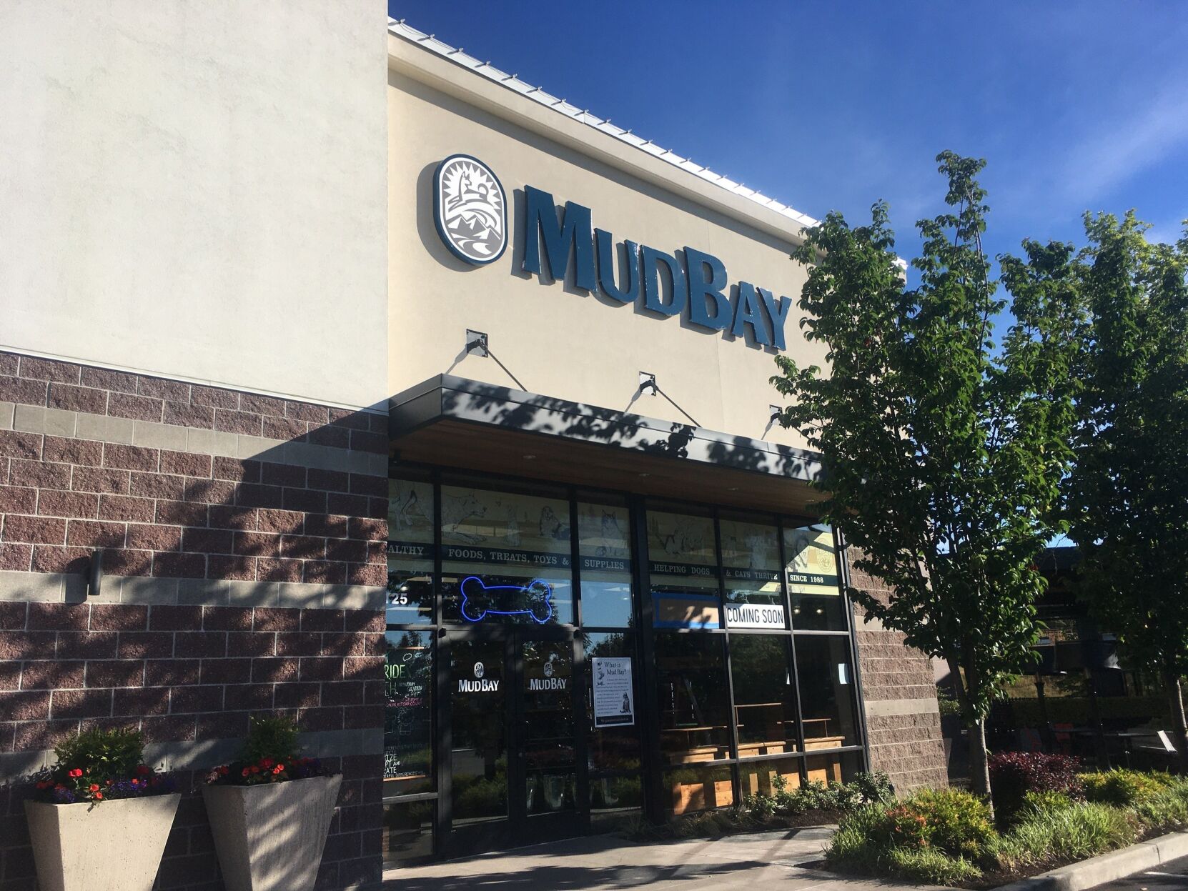 Mud Bay Opens New Store in Washington Archives petproductnews