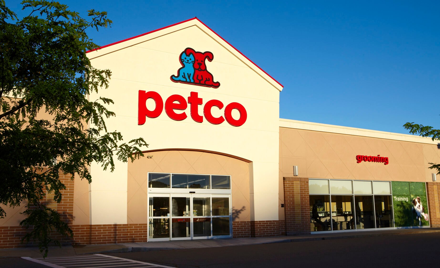 Petco treats outlet membership