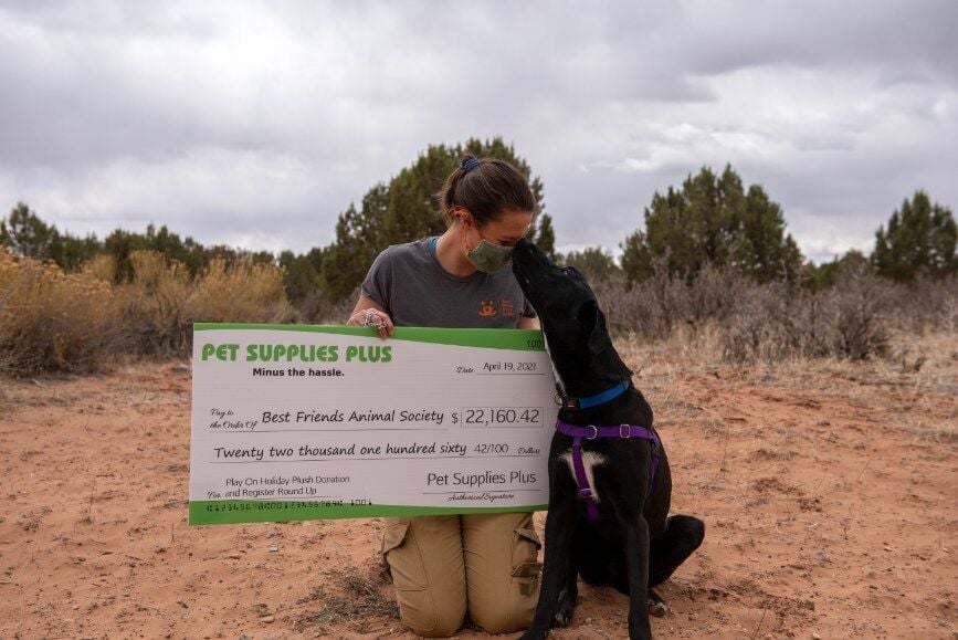 Pet Supplies Plus Raises Funds for Best Friends Animal Society