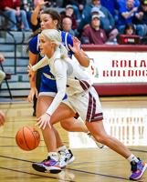 GIRLS BASKETBALL: Lady Bulldogs in Lutheran Tournament title game