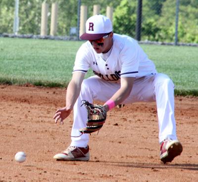 Baseball Wild Pitching Costly As Bulldogs Fall In District Finals Rhs Baseball May 14