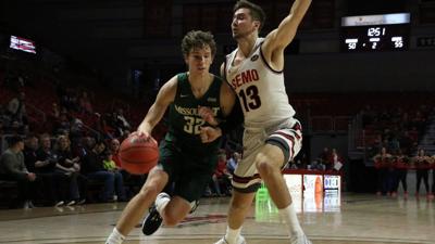 Basketball Miners Fall To D I Semo On Last Second Trey Local