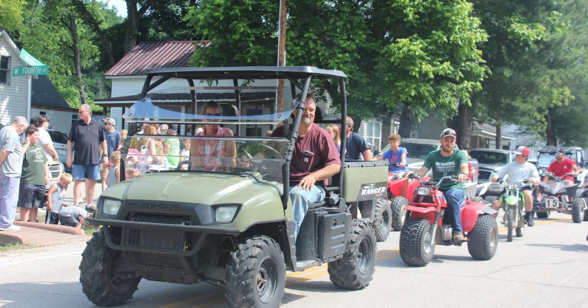 SLIDESHOW Newburg Day Parade