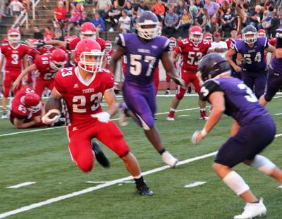 Football Battle Of Tigers St James Travels To Salem For Opener
