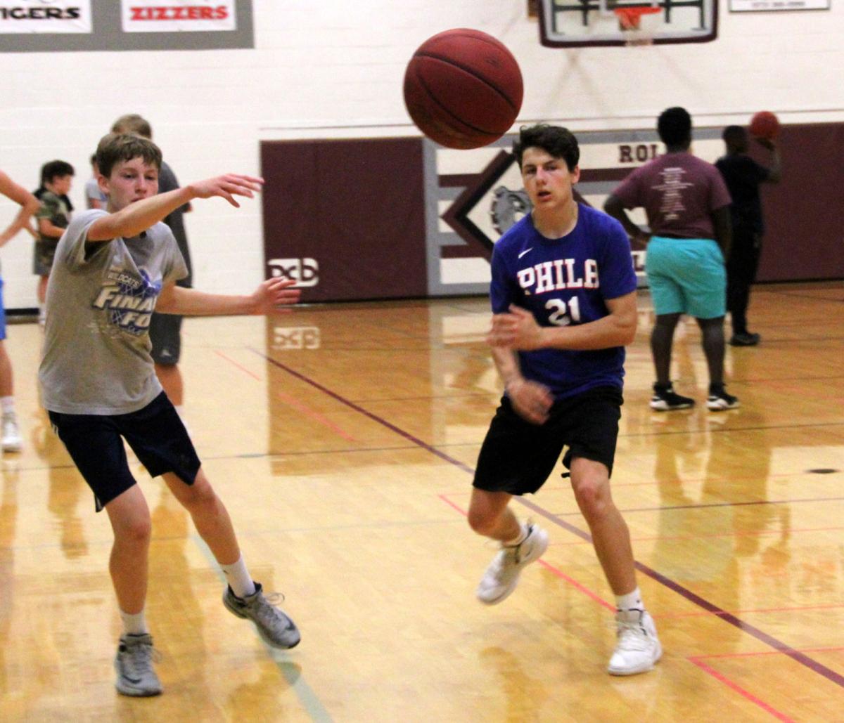 Basketball Busy Week Of Camps Shootouts For Bulldog Boys
