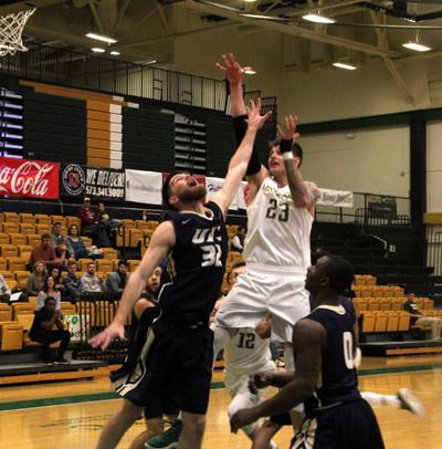 Basketball Hot First Half Powers Miners Past William Woods