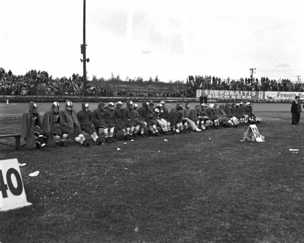 Recalling memorable Thanksgiving Day football games