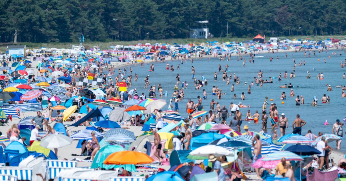 Central Europe sizzles as heat records are smashed in Switzerland, Denmark and Czech Republic A heat wave is hitting central and eastern Europe, with record temperatures in Switzerland, the Czech Republic and Denmark By KIRSTEN GRIESHABER, SYLVIA HUI and JOHN LEICESTER - Associated Press Jun 27, 2026 Jun 27, 2026 Updated 11 hrs ago
