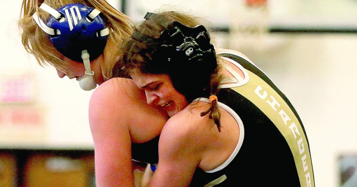 Emily Rethwill Competing Pair of wrestlers advance to state tournament | Sports | pmg-ky1.com