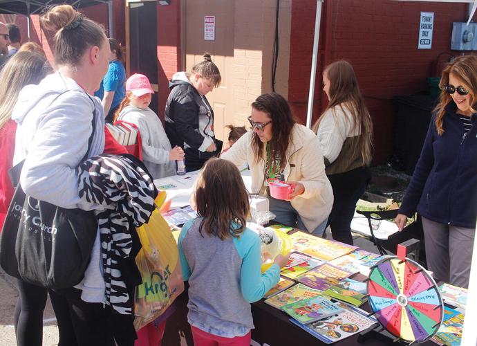 Lebanon Junction Main Street Festival Features