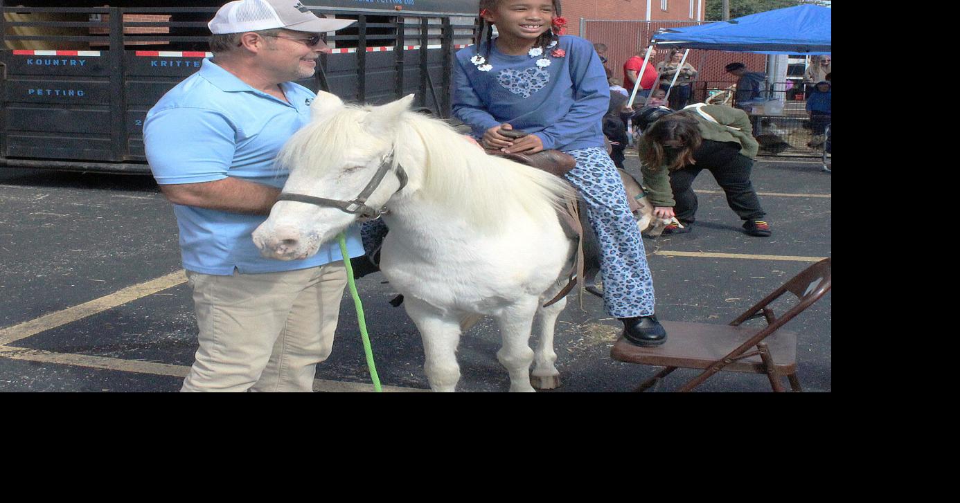Horsin' Around at Harvest Homecoming