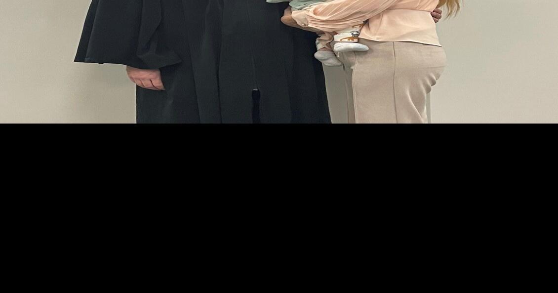 Fendley sworn in as 12th District Judge Oldham Era