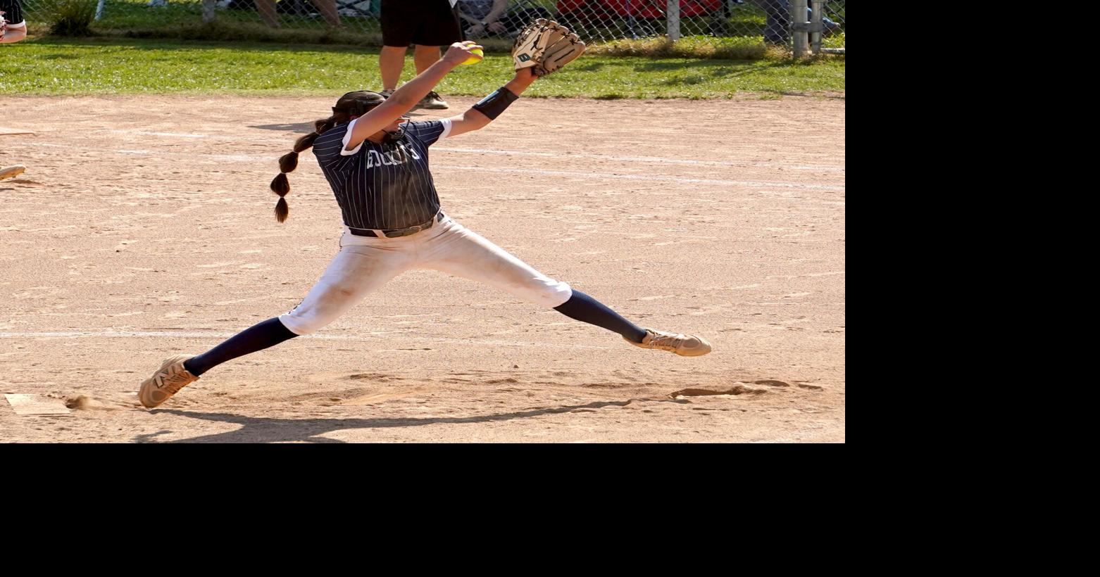 Lady Rockets win district tourney opener