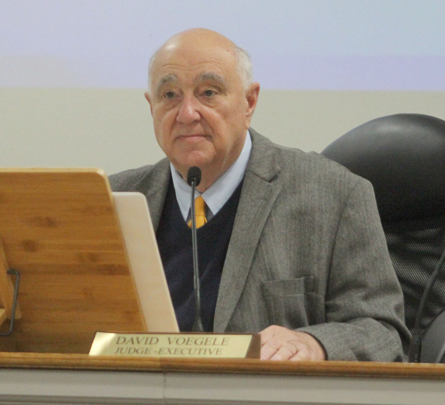 Judge-Exec pulls over 'erratic' driver in Jefferson Co. | Oldham