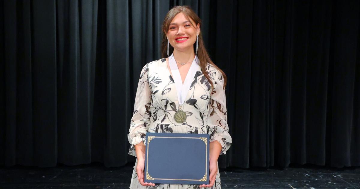 Gootee claims title of Distinguished Young Woman | The Anderson News ...