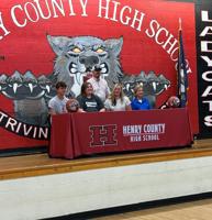 Tingle signs with Lindsey Wilson