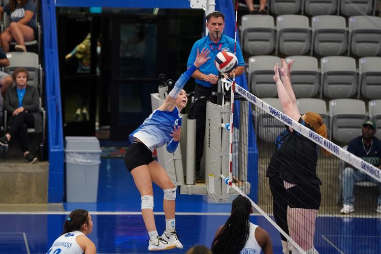 Warriors survive quarterfinals test, reach region semis