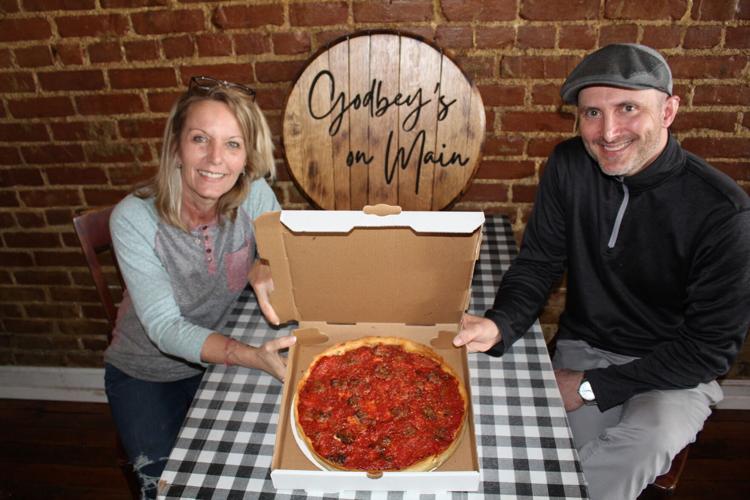 Pizza maker returns home to bring Chicagostyled pizza to Pleasureville