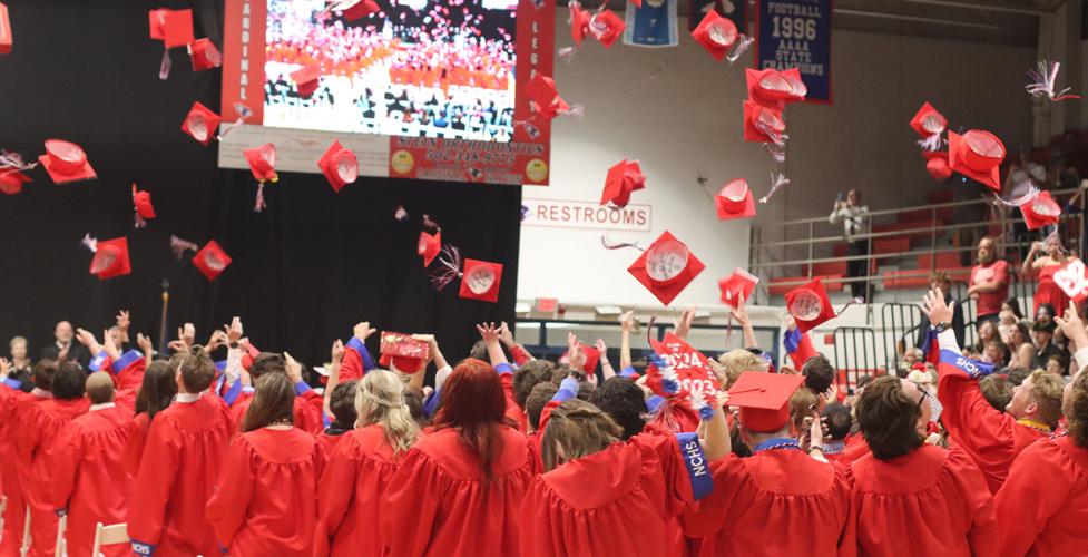 Bardstown, Nelson County Schools send off Class of 2023 | Features |  pmg-ky2.com