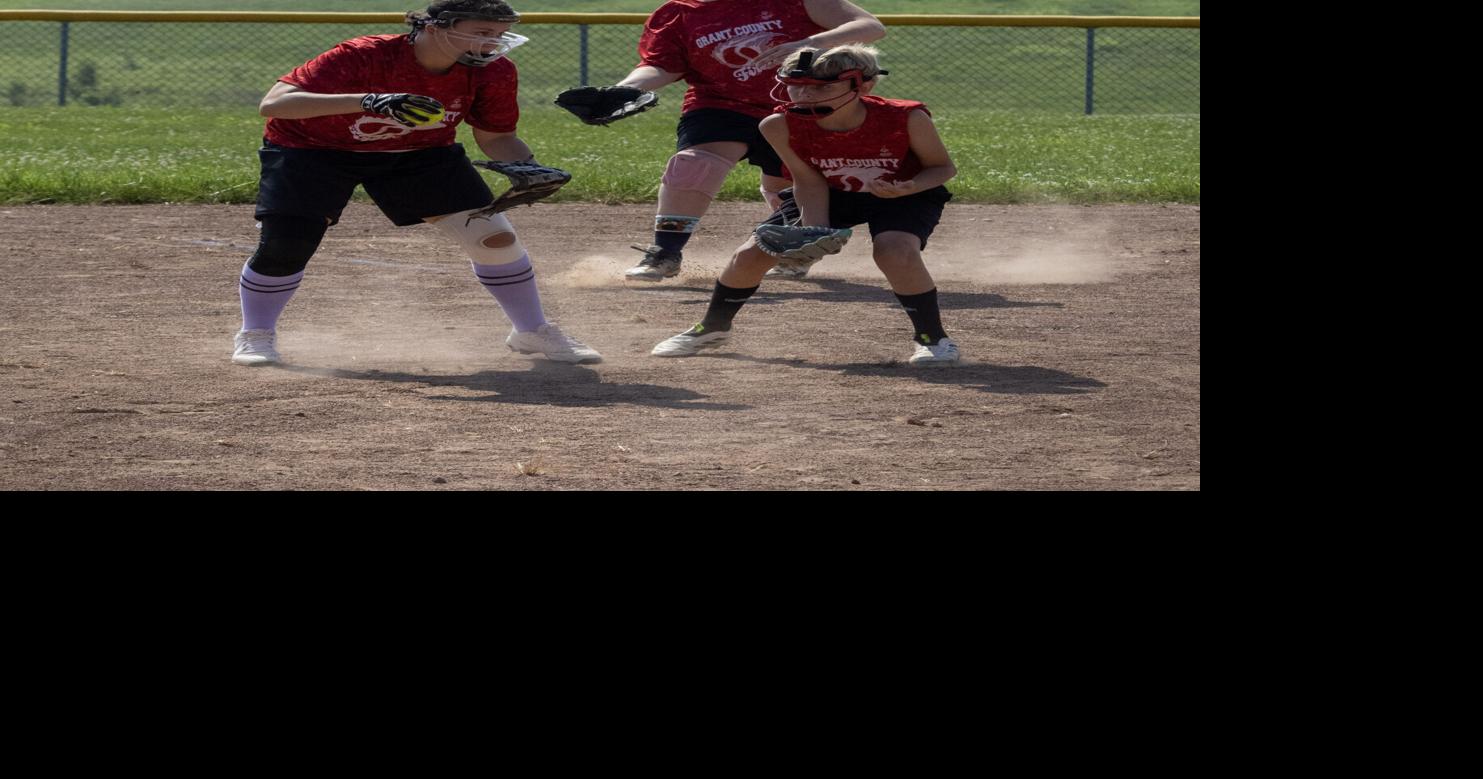 Fireballs turn rare triple play vs. Stewart Home School