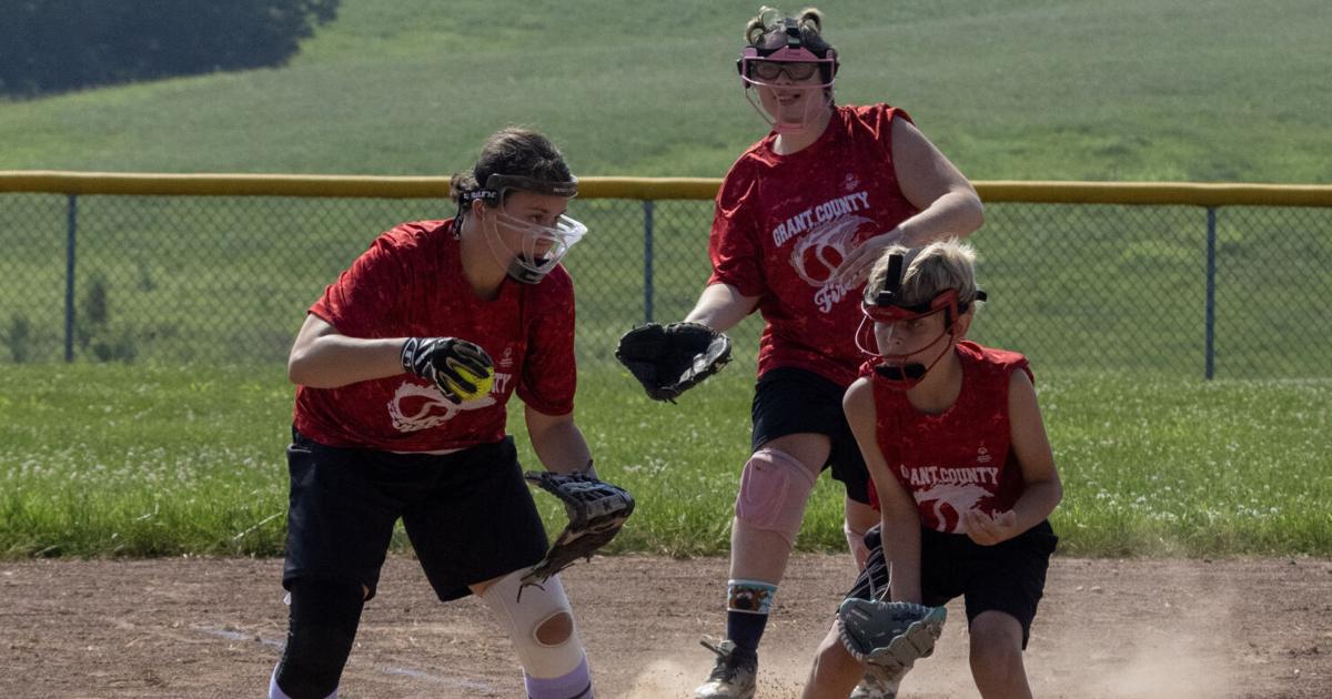 Fireballs turn rare triple play vs. Stewart Home School