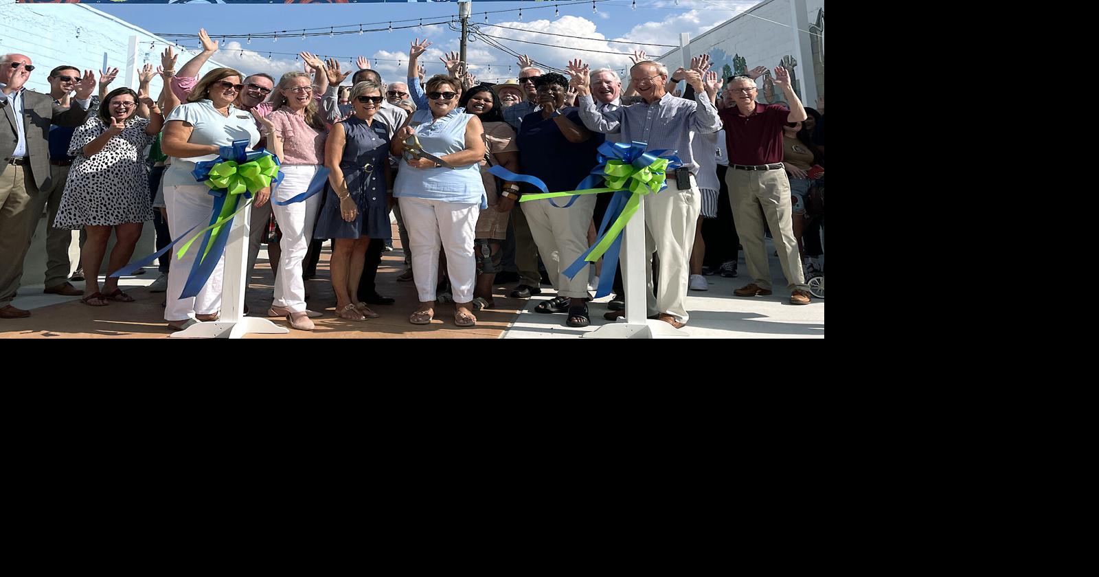 City cuts ribbon for newest park – Mural Court | The Lancaster News ...