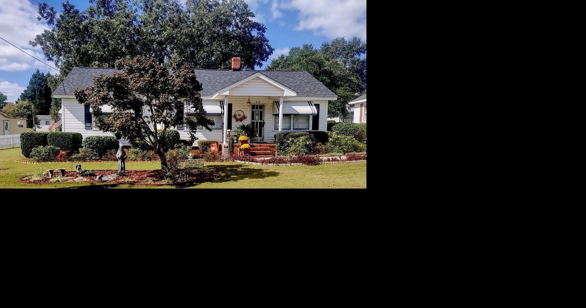 The Pageland Garden Club's September Yard of the Month