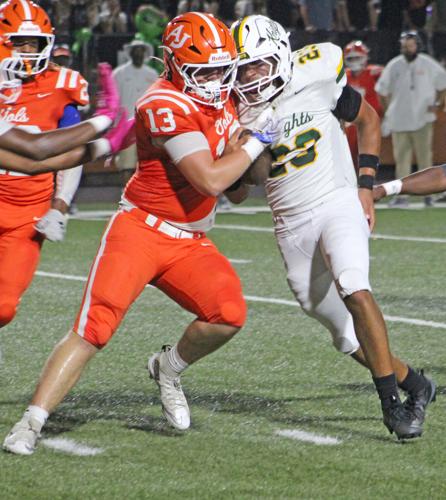Missed chances prove costly to Knights in 19-6 loss to Vols