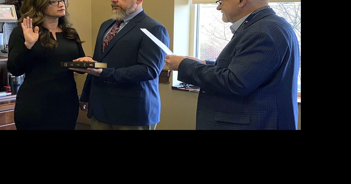Probate judges take oaths The Lancaster News pmg sc com