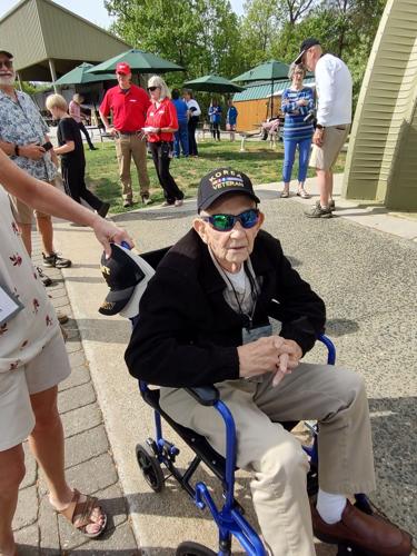 Honor Flight takes off News