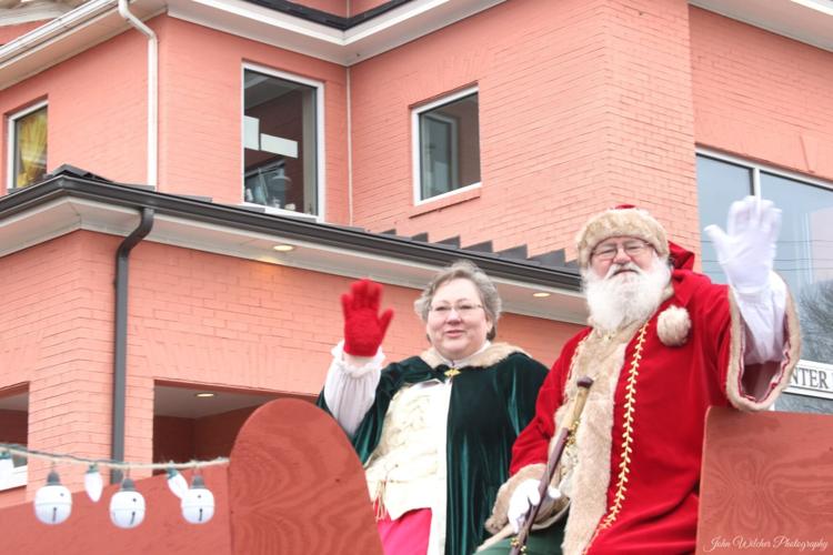 Christmas comes to Bedford News