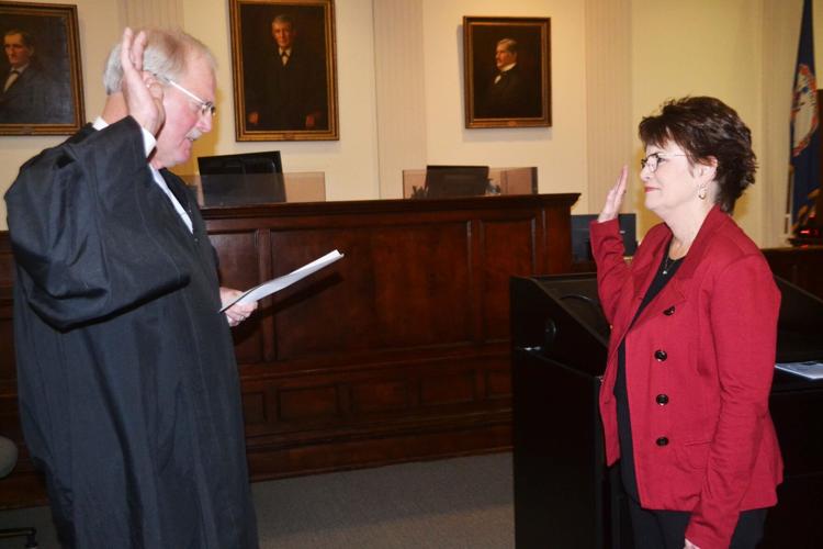 Judge holds swearing in ceremony News pmg va com