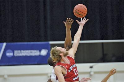 College Notebook Men S Basketball Falls In Ncaa Tournament