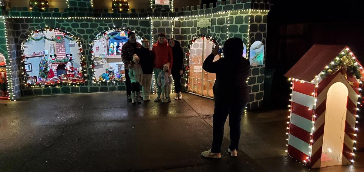 A7 Aldrich Xmas House 1.jpg