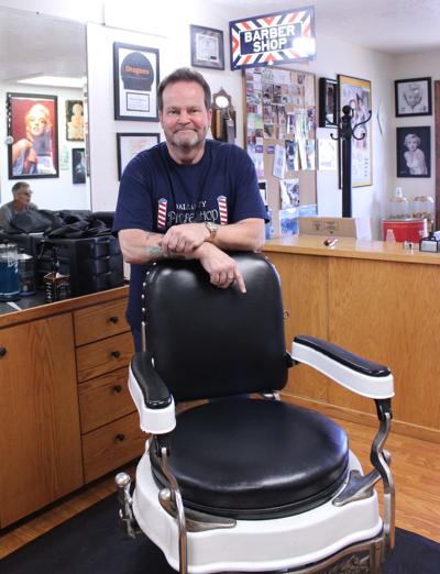 Dallas barber marks 10 years | News | polkio.com