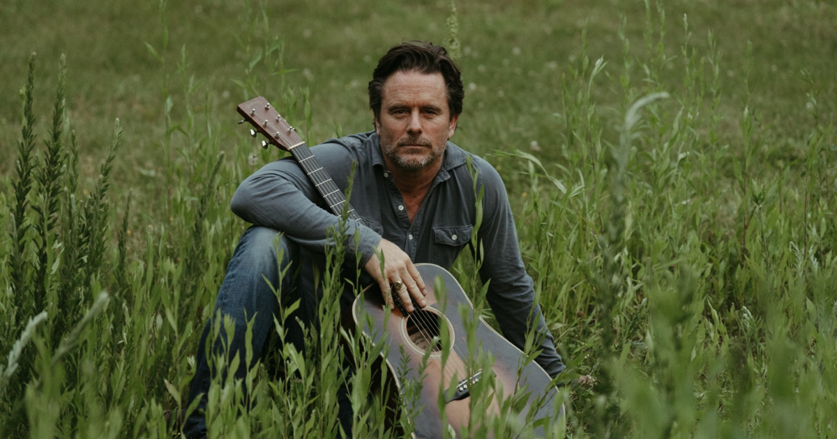 We talked to the villain of 'Outer Banks,' who's also a singer with an annual show in Charleston