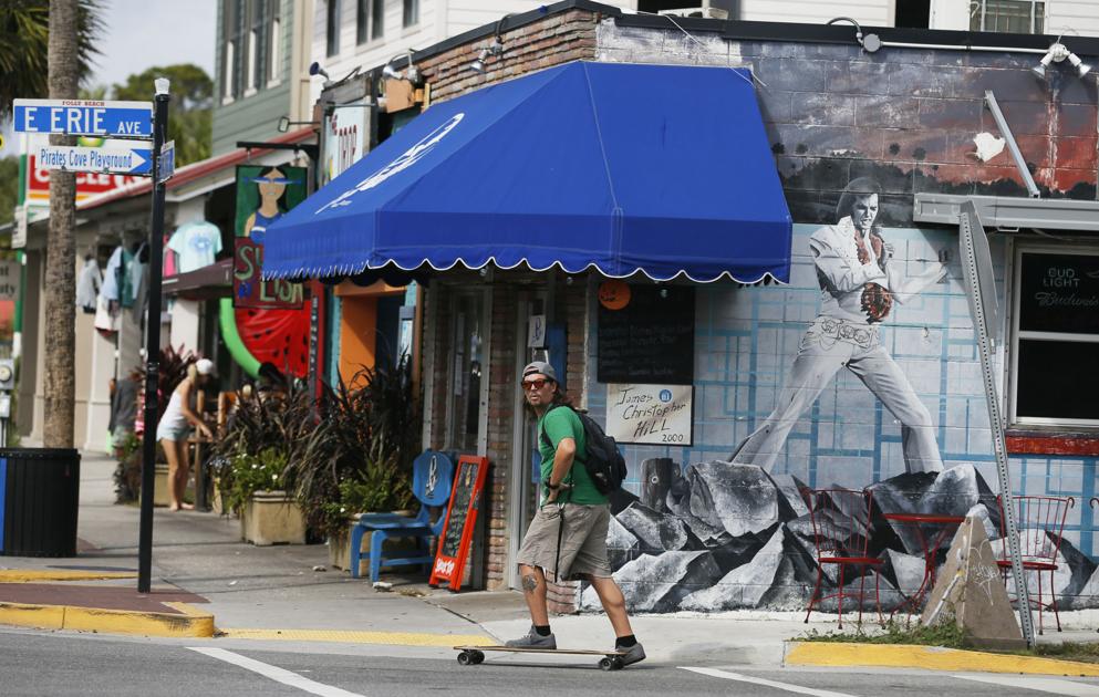 Folly Beach May Ban Chain Restaurants And Stores To Keep
