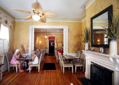 Poogan S Porch Lightens Summer Menus Food Postandcourier Com