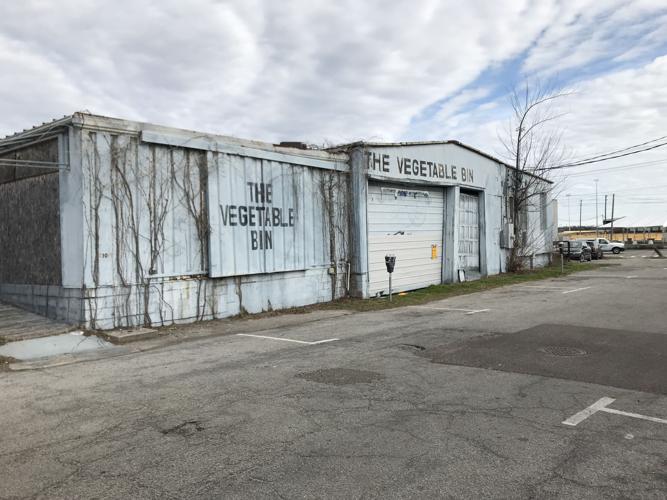 Downtown Charleston apartment proposal up for review at site of former Vegetable Bin, Brewers