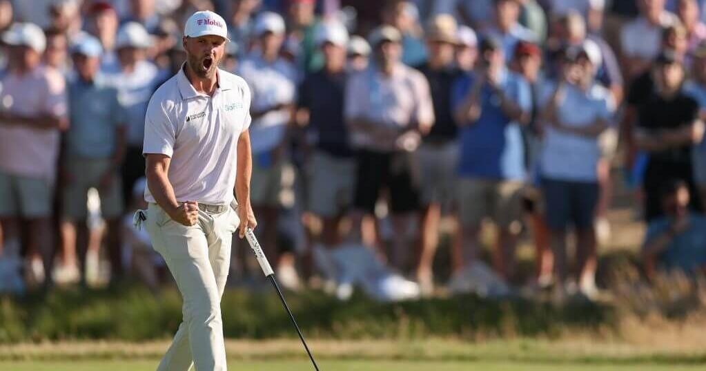Clark wins US Open, withstanding fan heckling and Burns