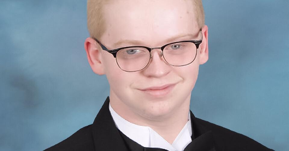North Augusta student graduates from South Carolina School for the Deaf and the Blind - Vimarsana News