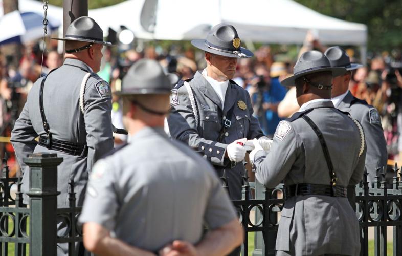 Confederate Flag Removed From South Carolina Capitol, 47% OFF