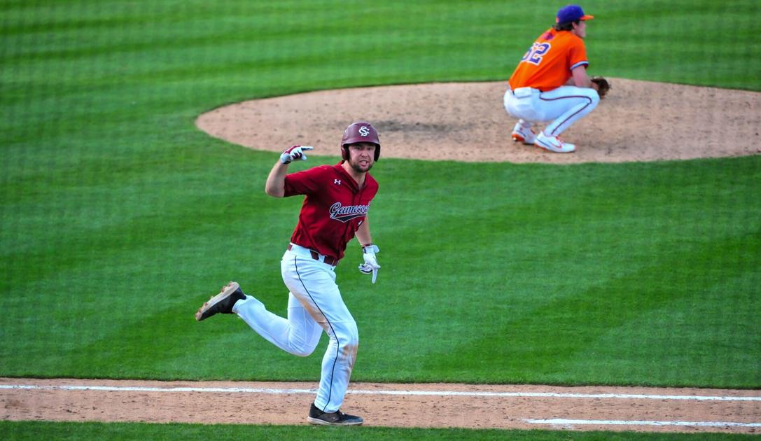 Eyster sinks Clemson again as Gamecocks conquers series of rivalry |  South Carolina
