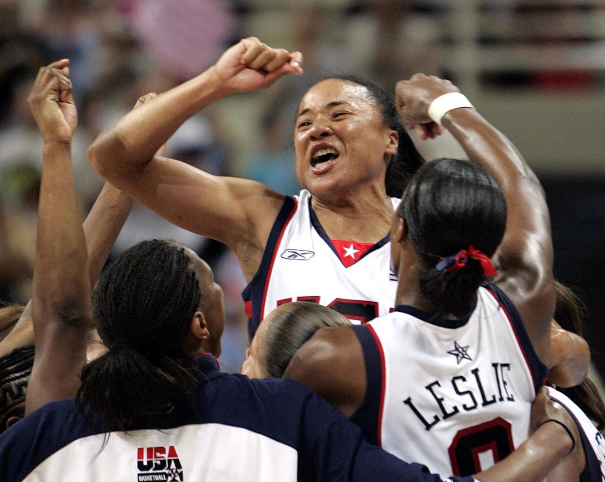 Dawn Staley receives support from Dobbins, Sports