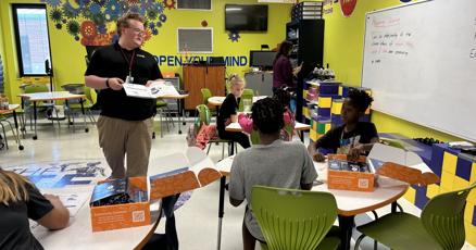 Honda donates 600 engineeringfocused lessons to advance STEM education at Florence 1 Schools Honda donates 600 engineeringfocused lessons to advance STEM education at Florence 1 Schools