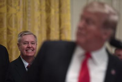Lindsey Graham Sticks By Trump Draws 2020 Reelection Challenge News Postandcourier Com