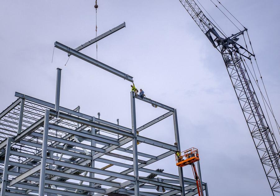 Some SC construction companies hope to add employees in 2021, even with project cancellations |  The business